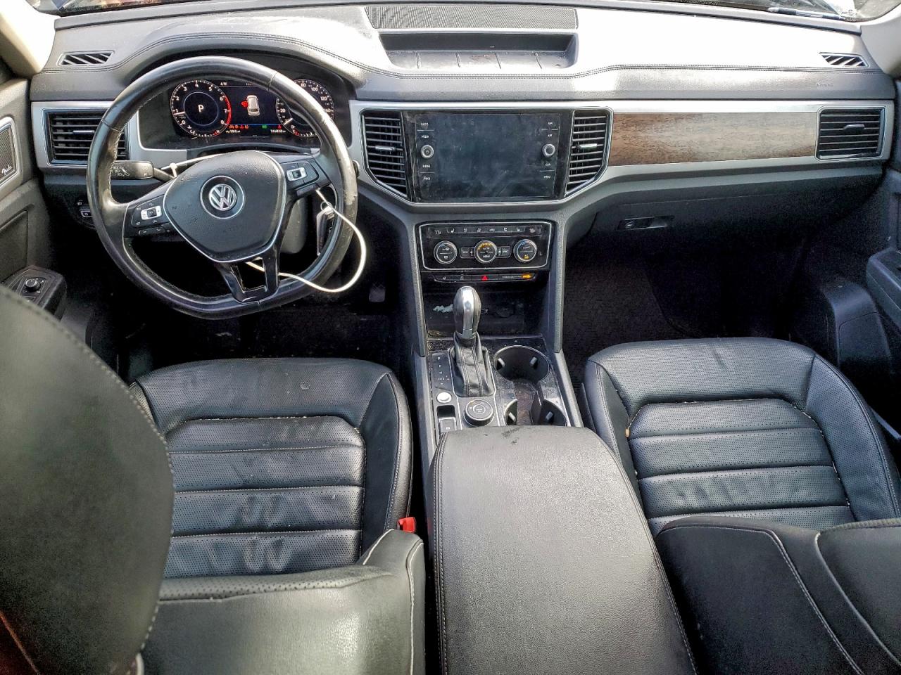 2018 VOLKSWAGEN ATLAS SEL PREMIUM photo 8