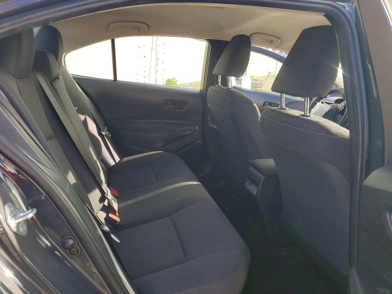 2023 TOYOTA COROLLA LE photo 10