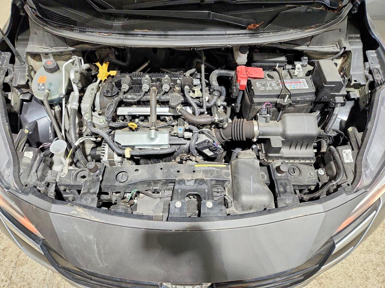 2024 NISSAN VERSA SV photo 11