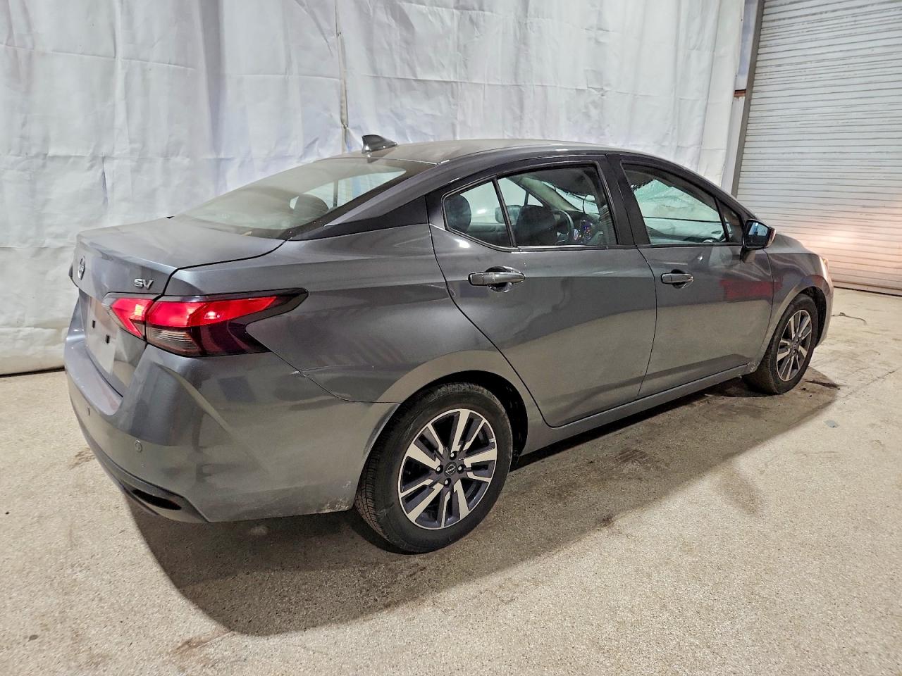 2024 NISSAN VERSA SV photo 3