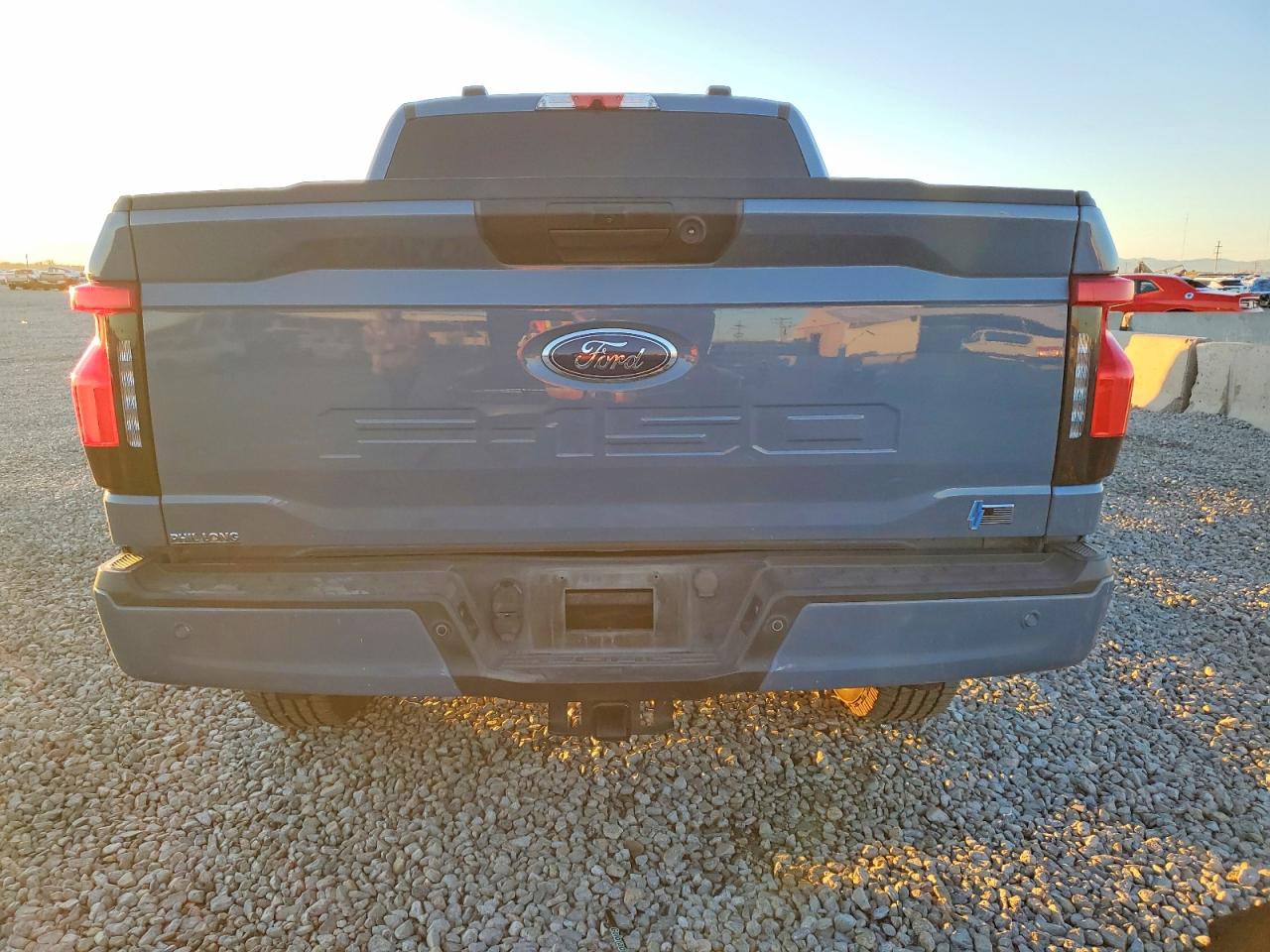 2023 FORD F150 LIGHTNING PRO photo 6