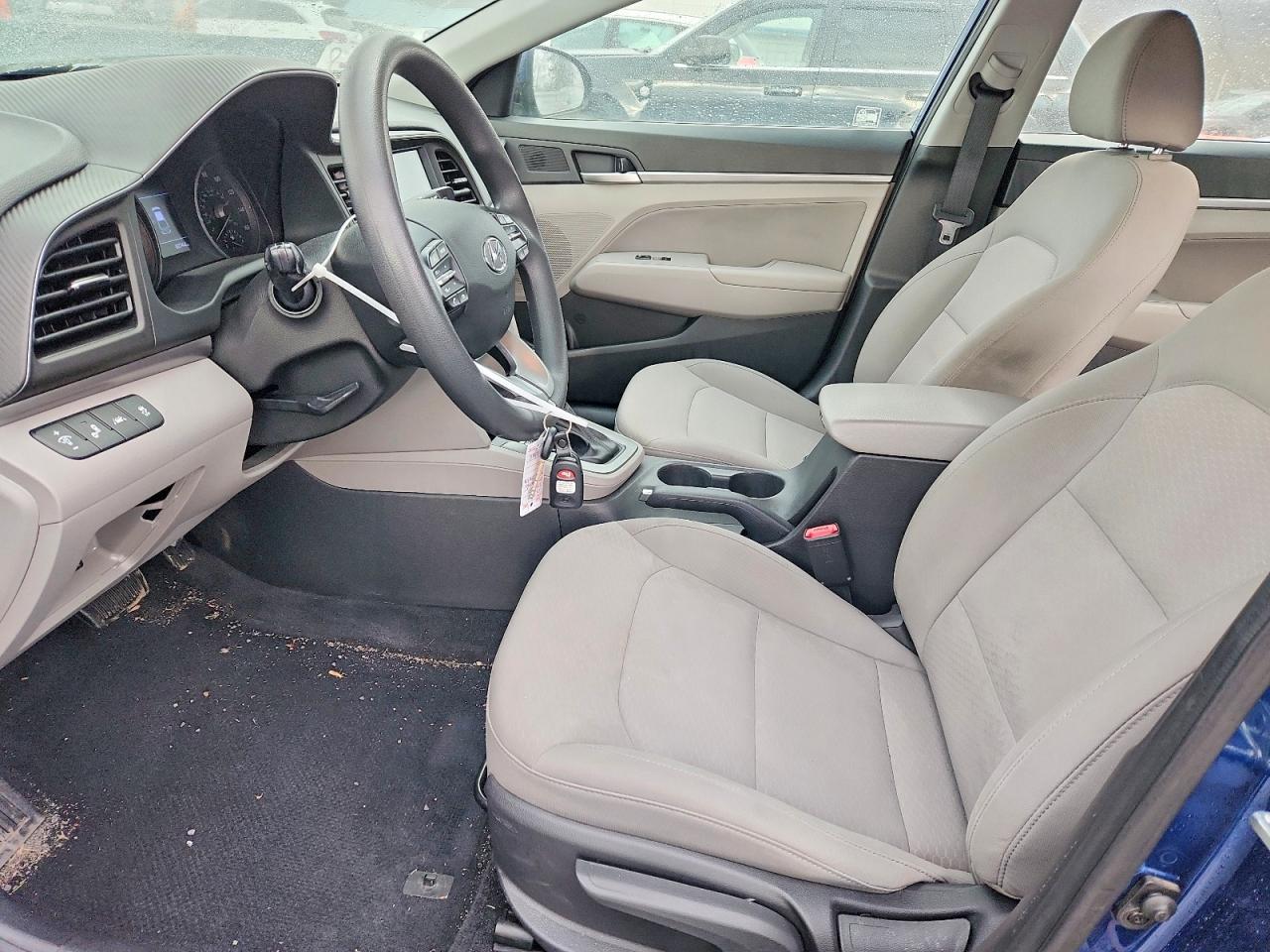 2020 HYUNDAI ELANTRA SEL photo 7