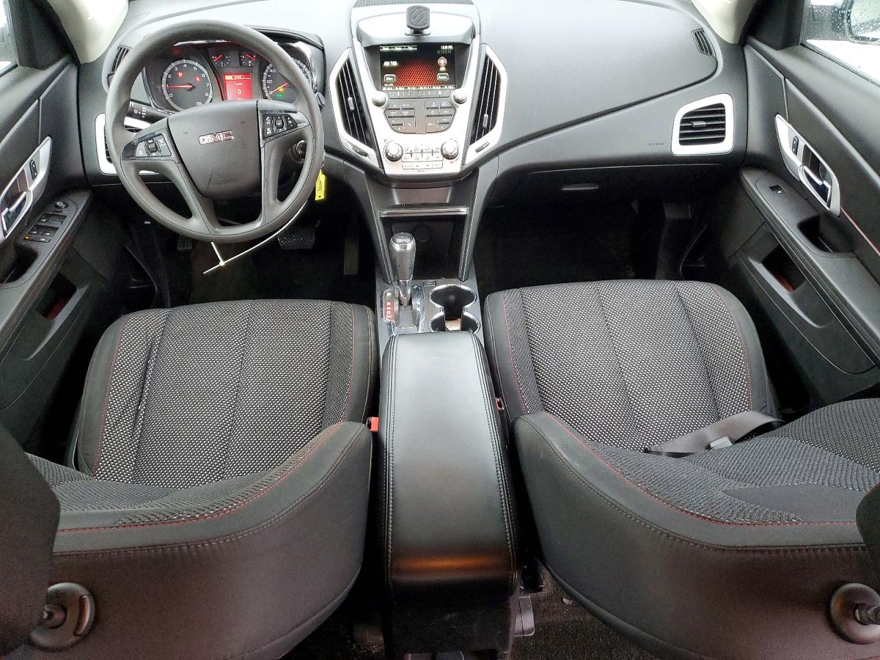 2017 GMC TERRAIN SLE photo 8
