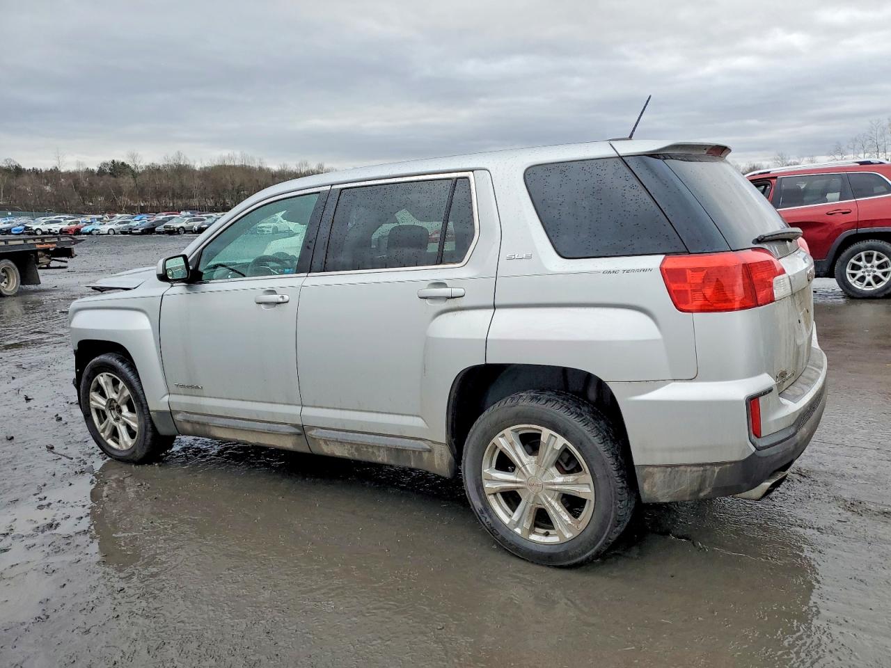2017 GMC TERRAIN SLE photo 2