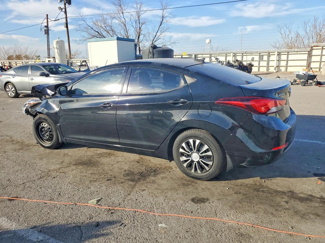 2016 HYUNDAI ELANTRA SE photo 2