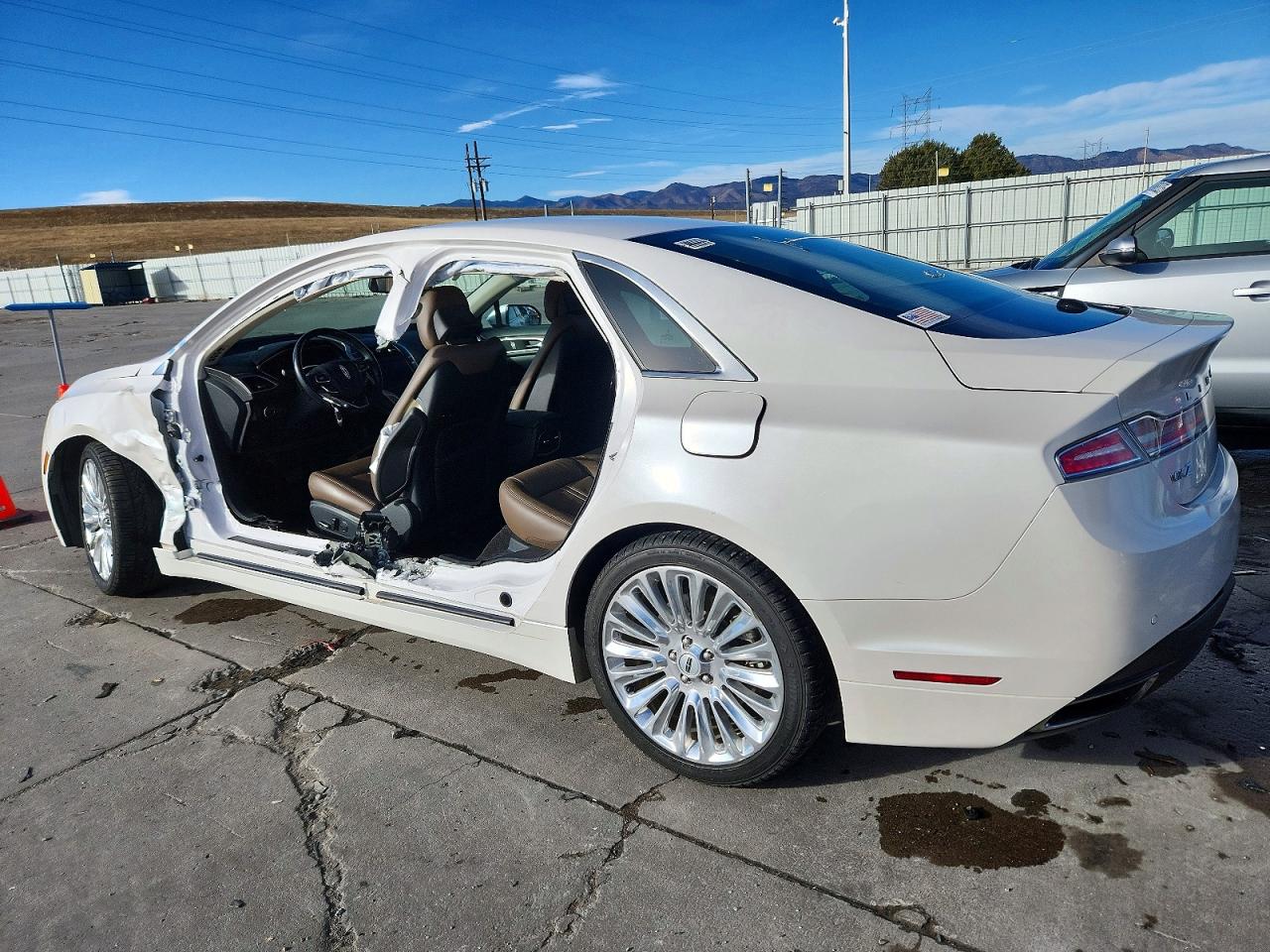 2015 LINCOLN MKZ photo 2