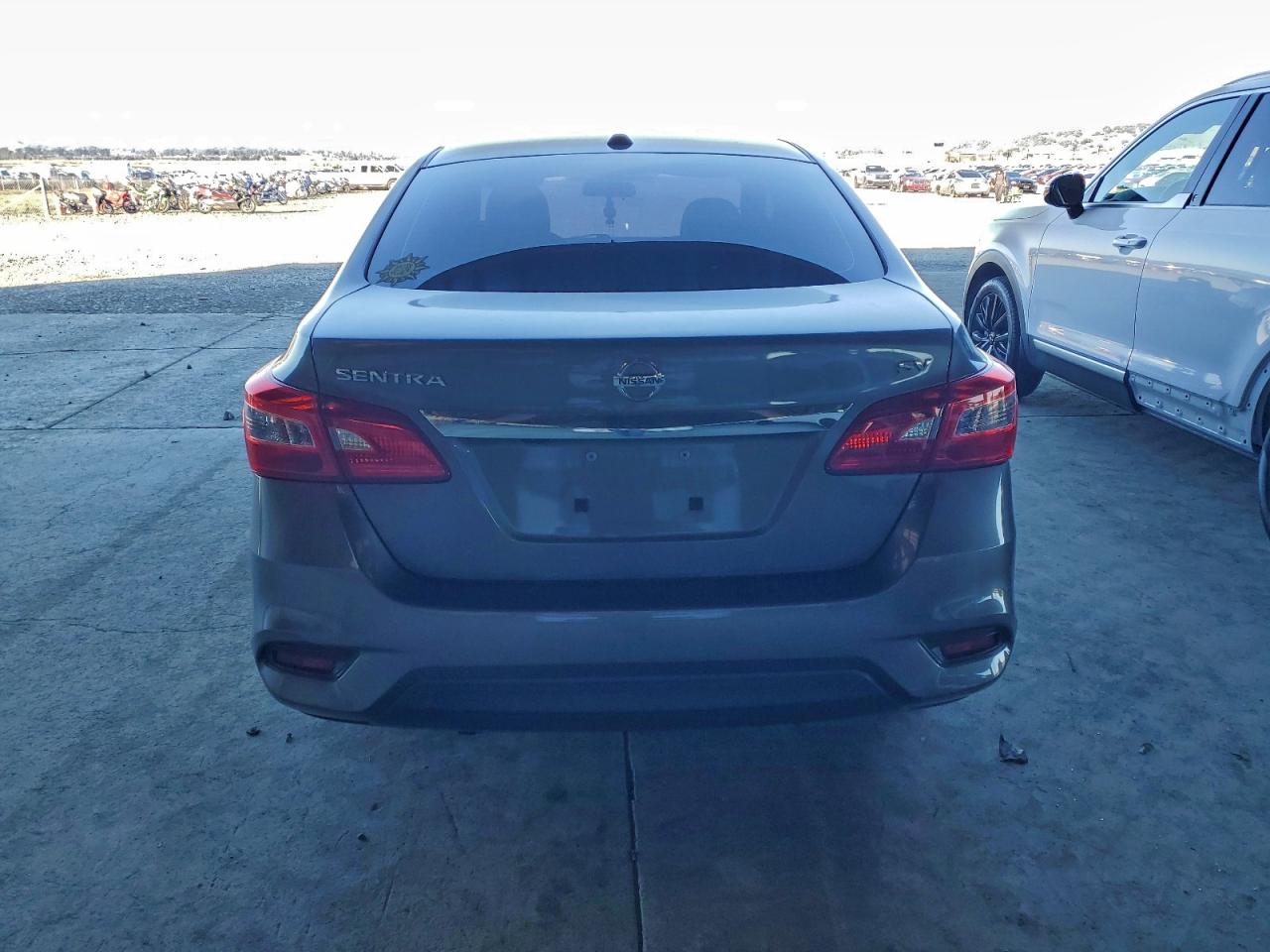 2016 NISSAN SENTRA S photo 6