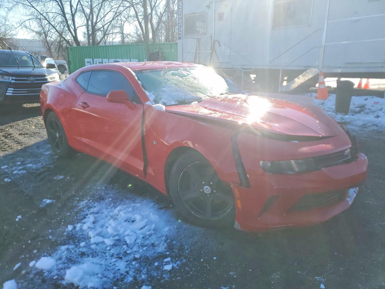 2016 CHEVROLET CAMARO LT photo 4