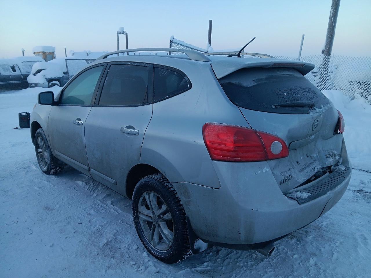 2013 NISSAN ROGUE S photo 2