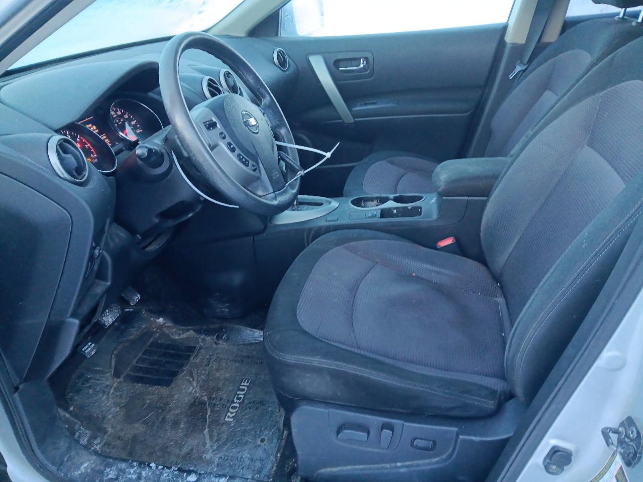 2013 NISSAN ROGUE S photo 7
