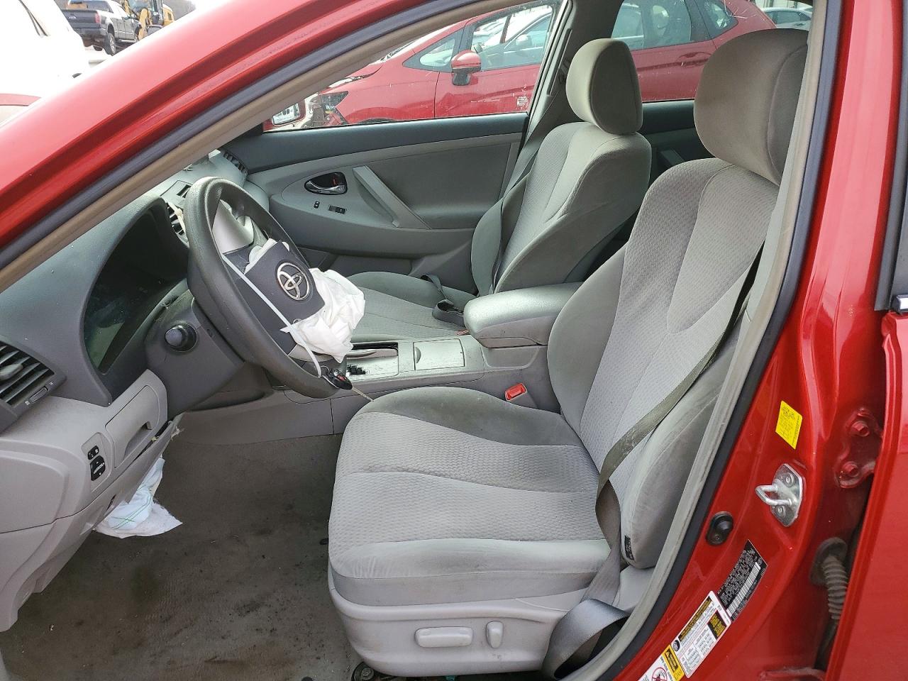 2011 TOYOTA CAMRY BASE photo 7