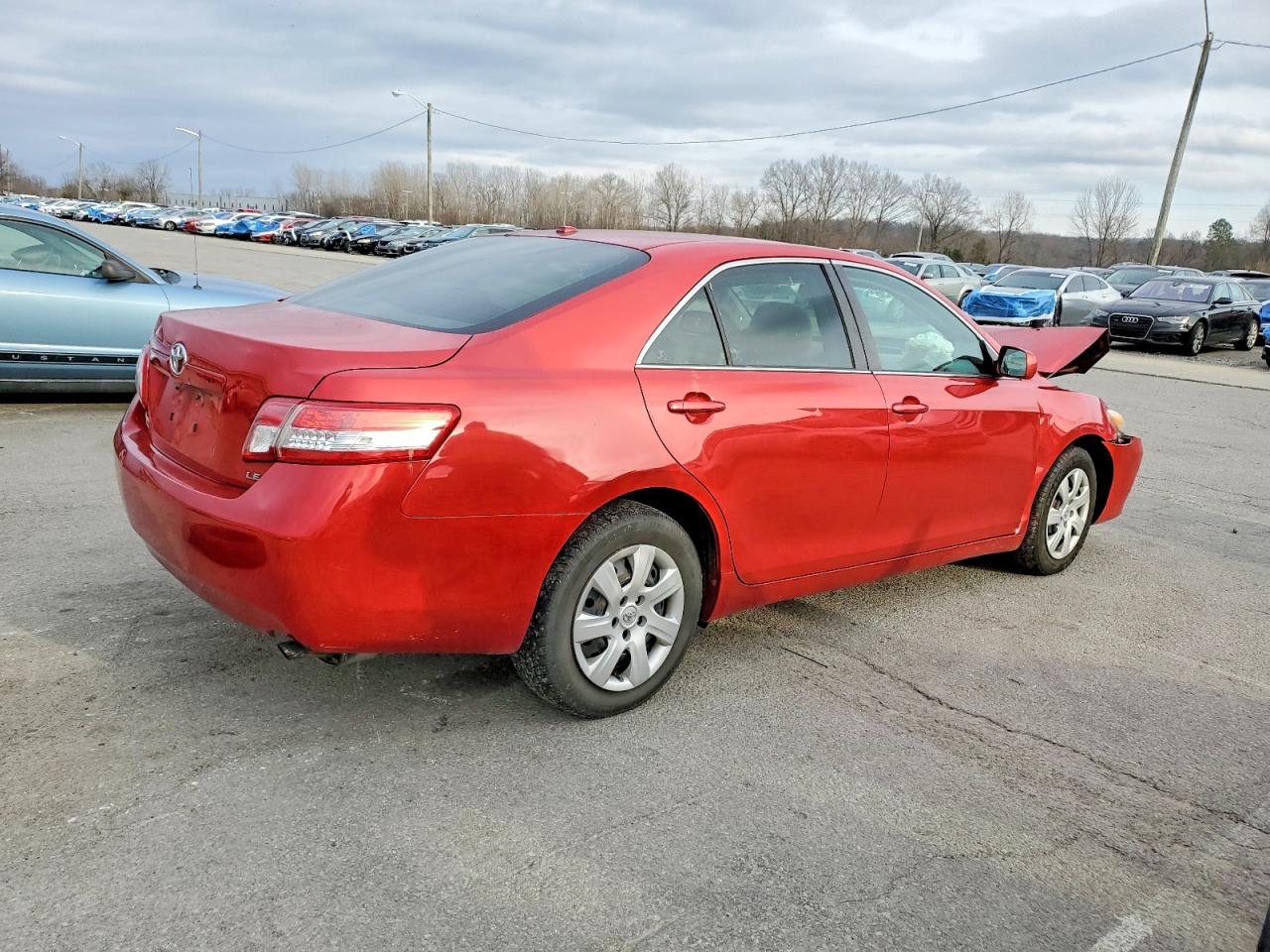 2011 TOYOTA CAMRY BASE photo 3