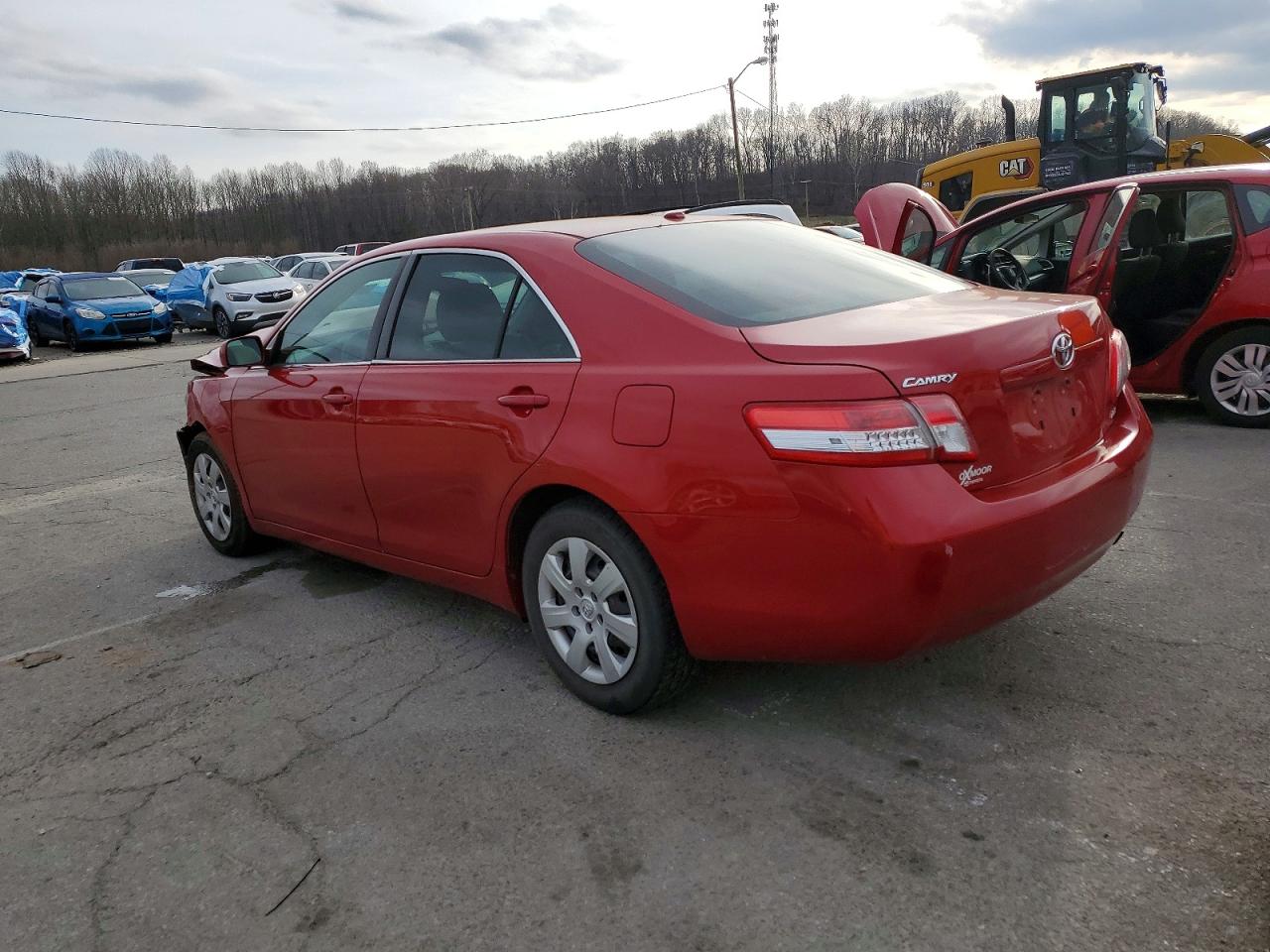 2011 TOYOTA CAMRY BASE photo 2