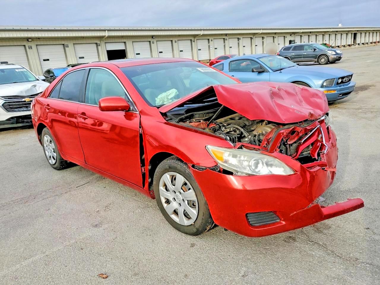 2011 TOYOTA CAMRY BASE photo 4