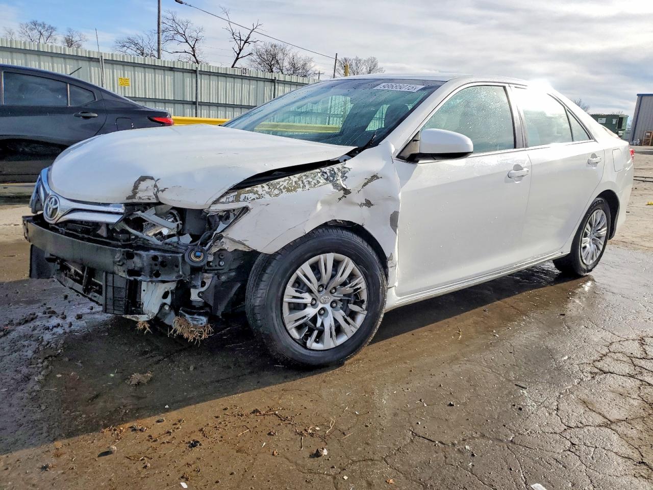 2014 TOYOTA CAMRY