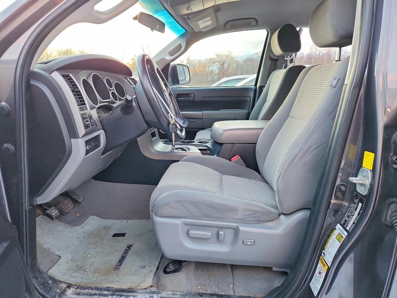 2011 TOYOTA TUNDRA DOUBLE CAB SR5 photo 7