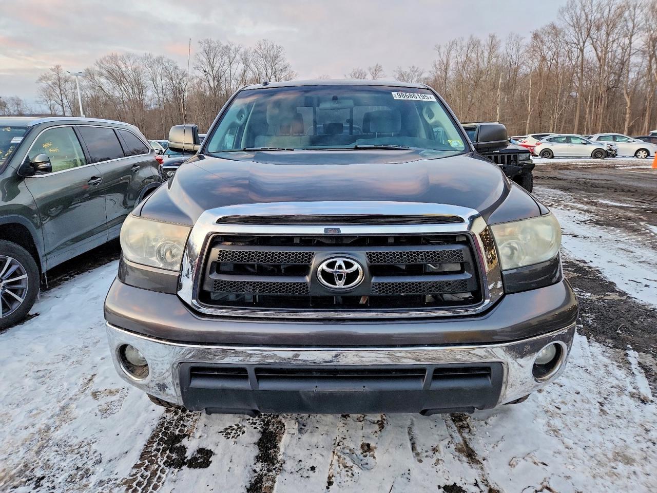 2011 TOYOTA TUNDRA DOUBLE CAB SR5 photo 5