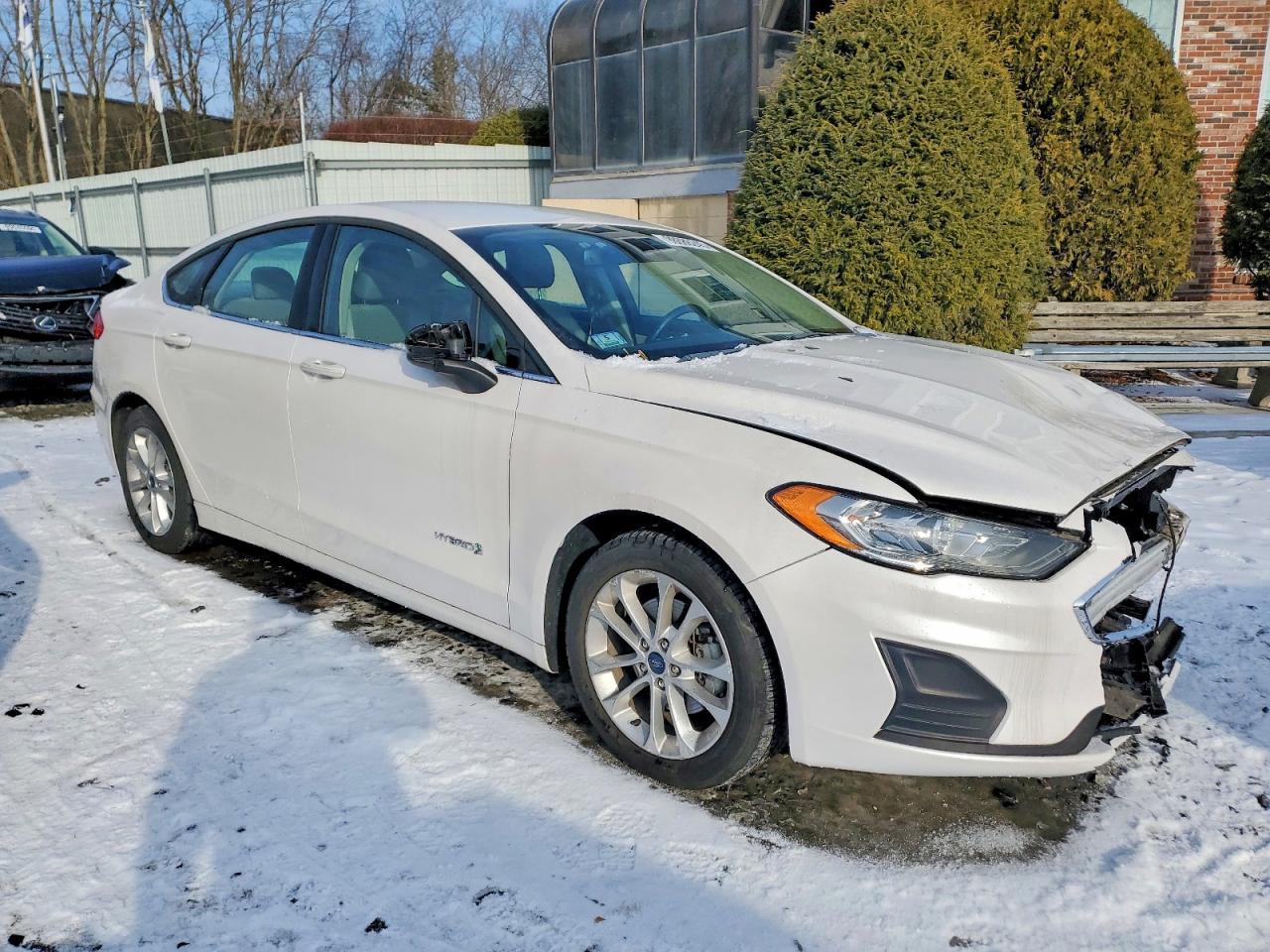 2019 FORD FUSION SE photo 4