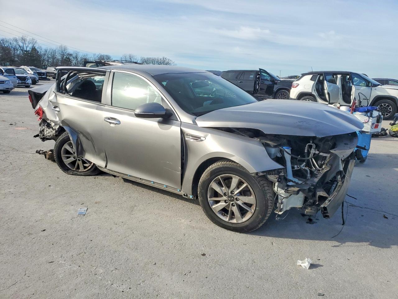 2018 KIA OPTIMA LX photo 4