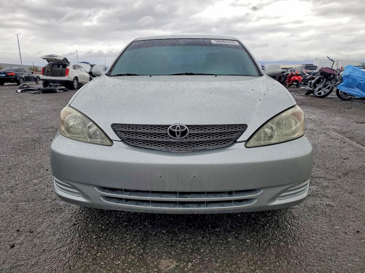 2002 TOYOTA CAMRY LE photo 5