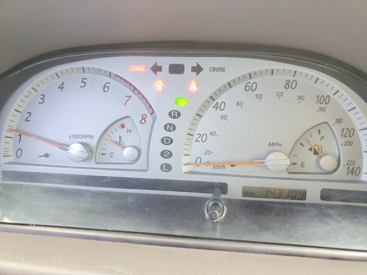 2002 TOYOTA CAMRY LE photo 9