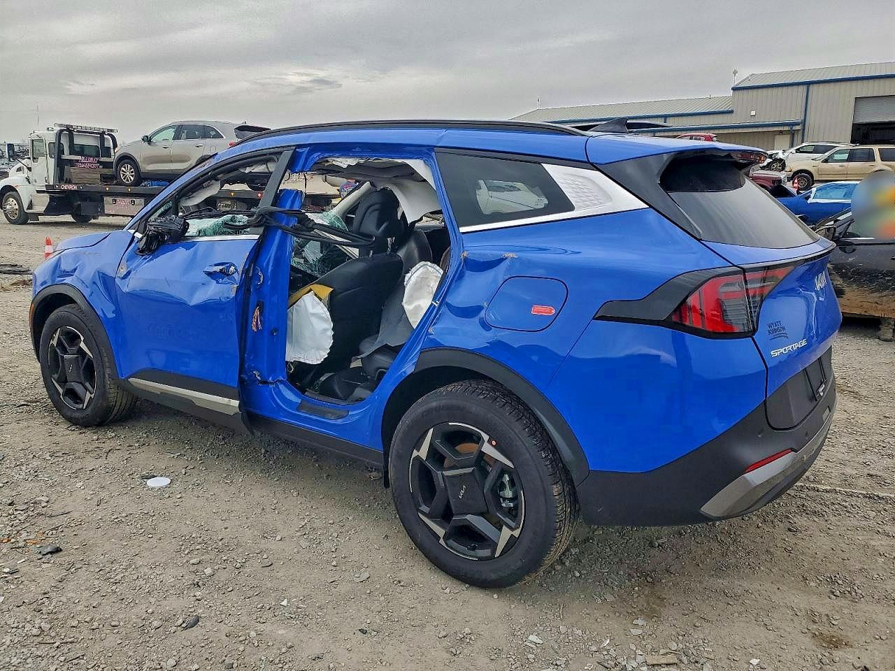 2026 KIA SPORTAGE EX photo 2
