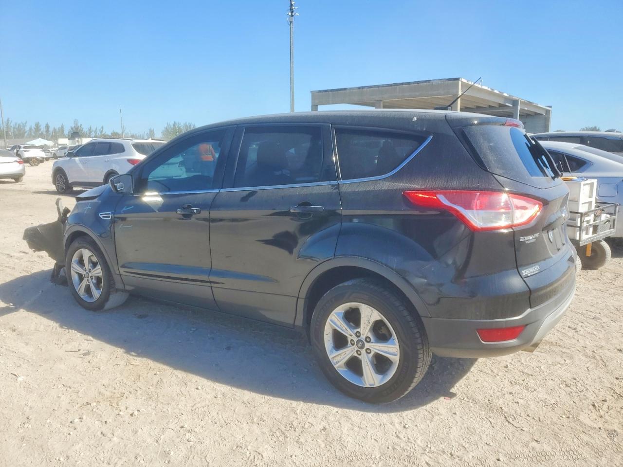 2015 FORD ESCAPE SE photo 2