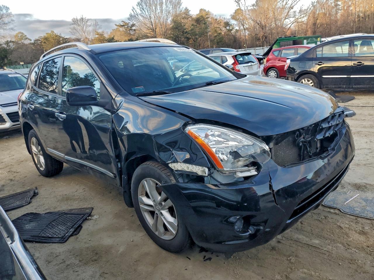 2013 NISSAN ROGUE S photo 4