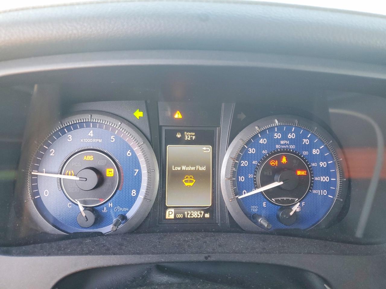 2015 TOYOTA SIENNA XLE photo 9