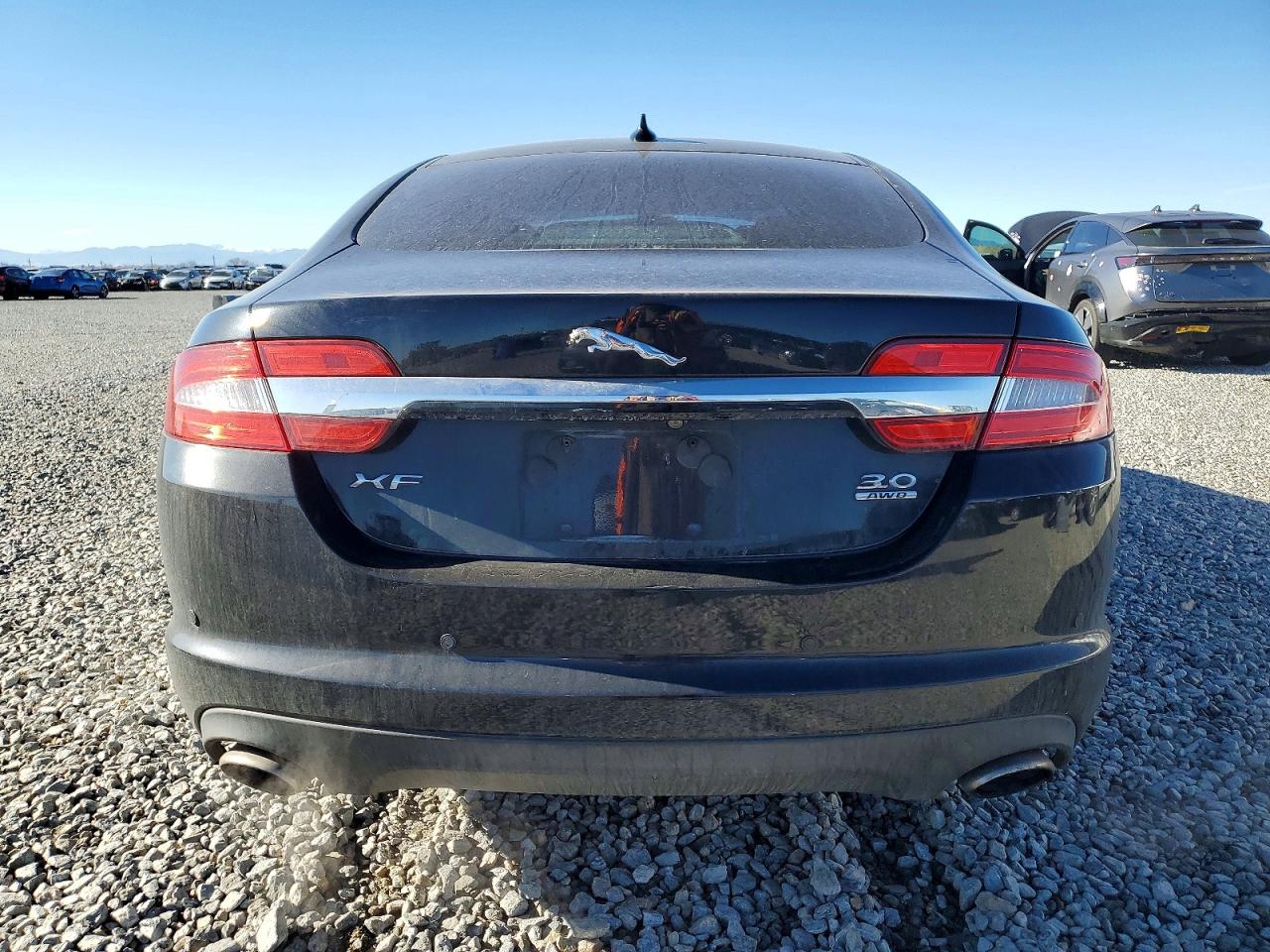 2013 JAGUAR XF photo 6