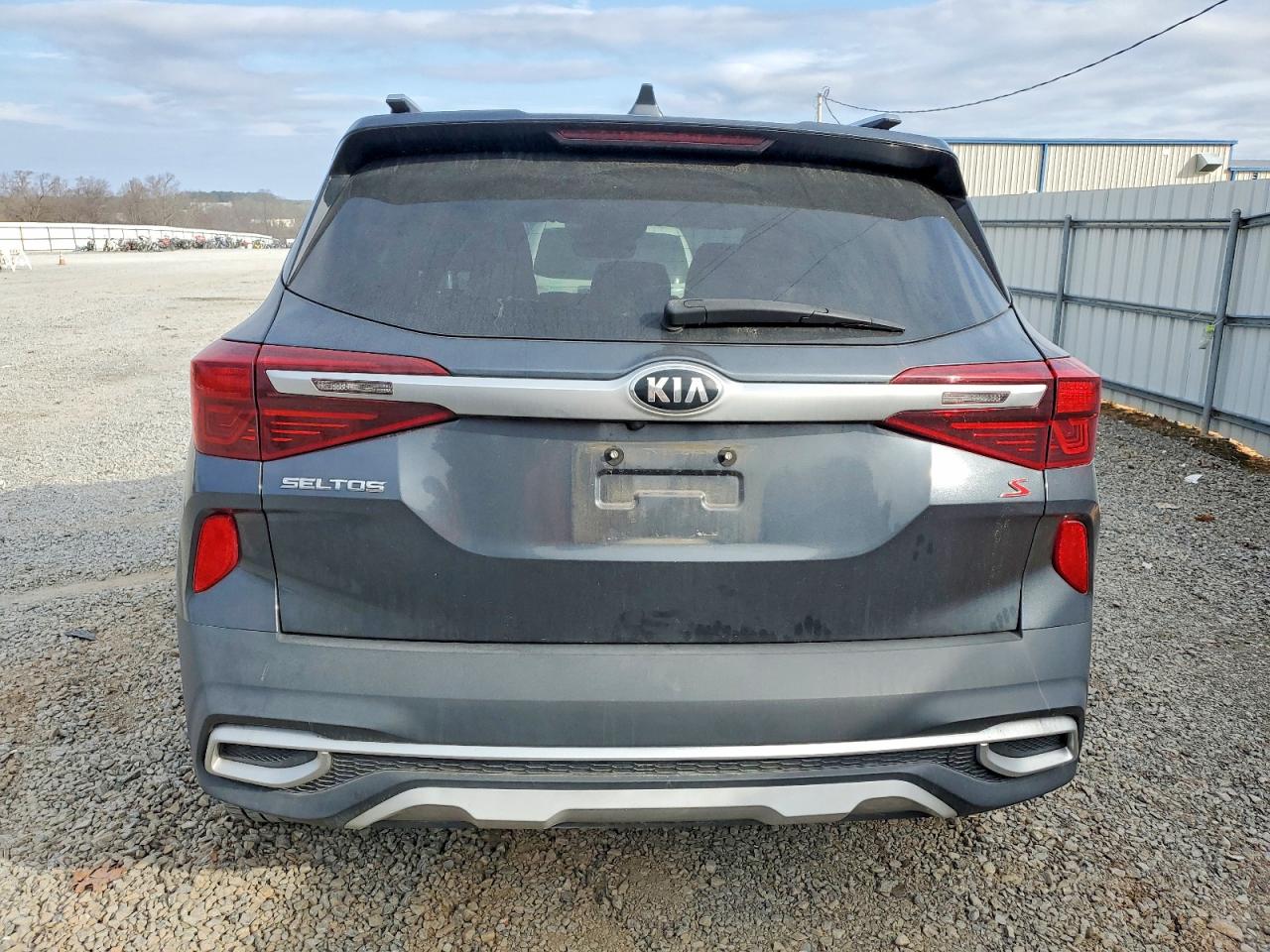 2021 KIA SELTOS S photo 6