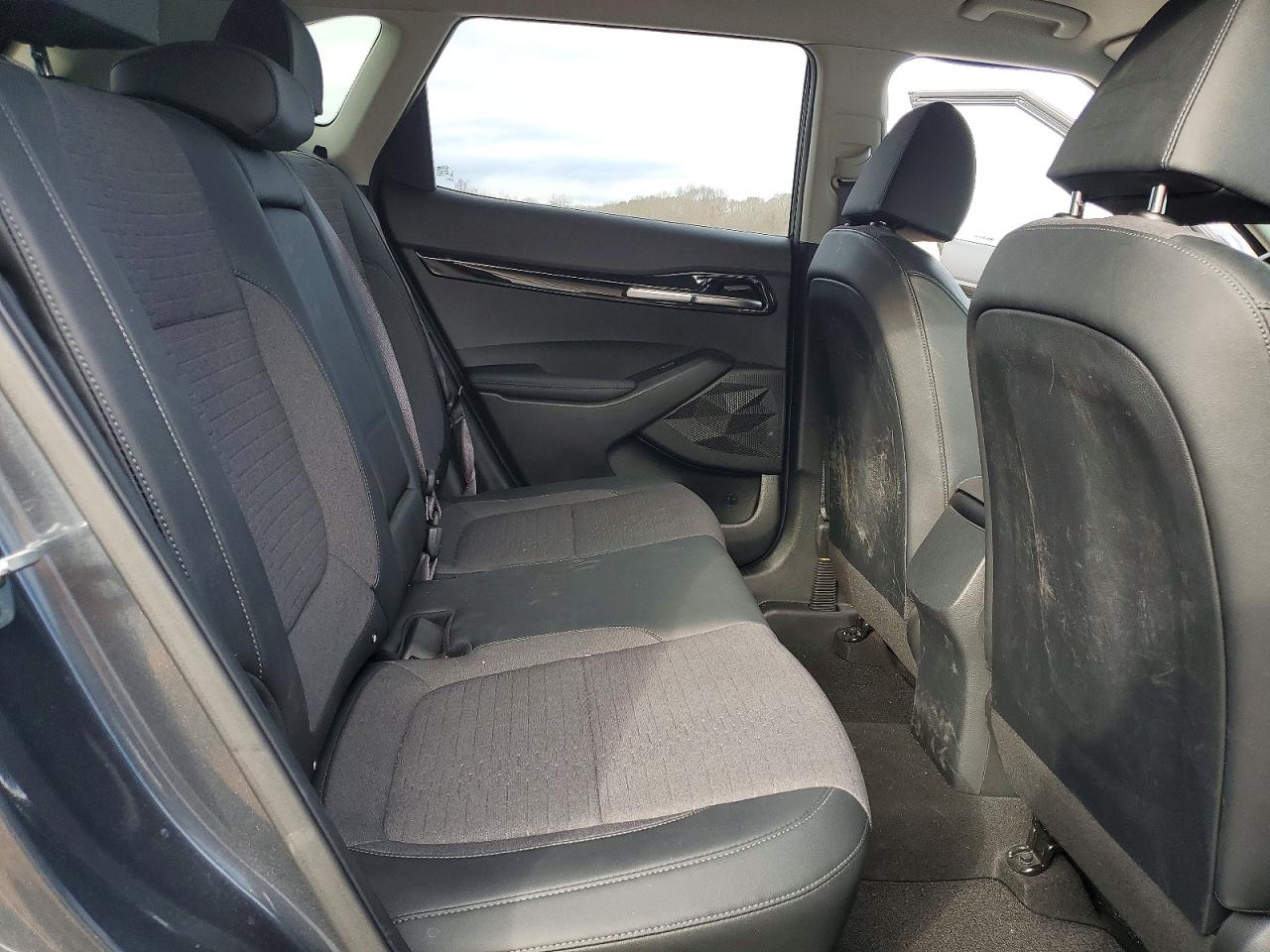 2021 KIA SELTOS S photo 11