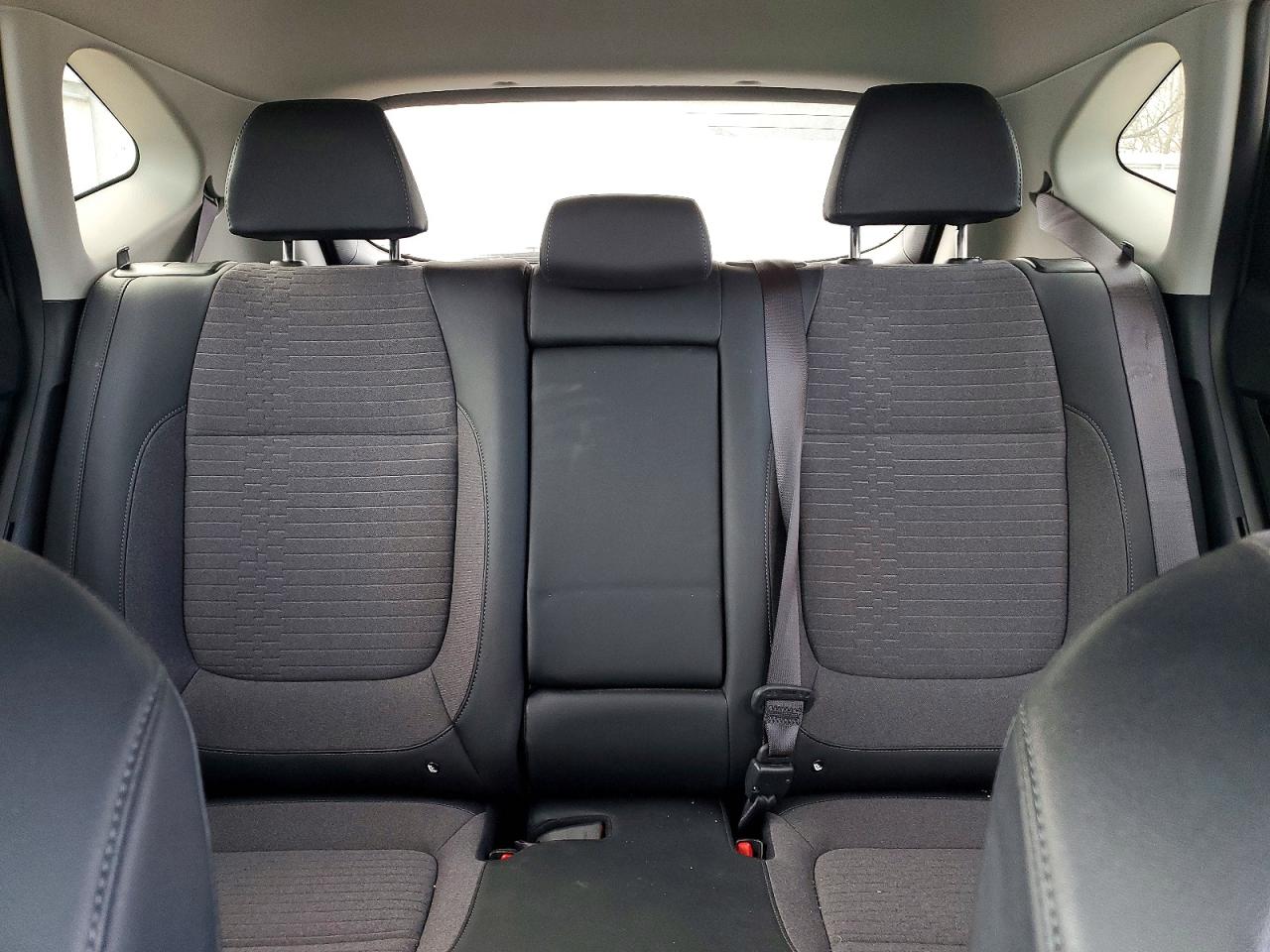 2021 KIA SELTOS S photo 10