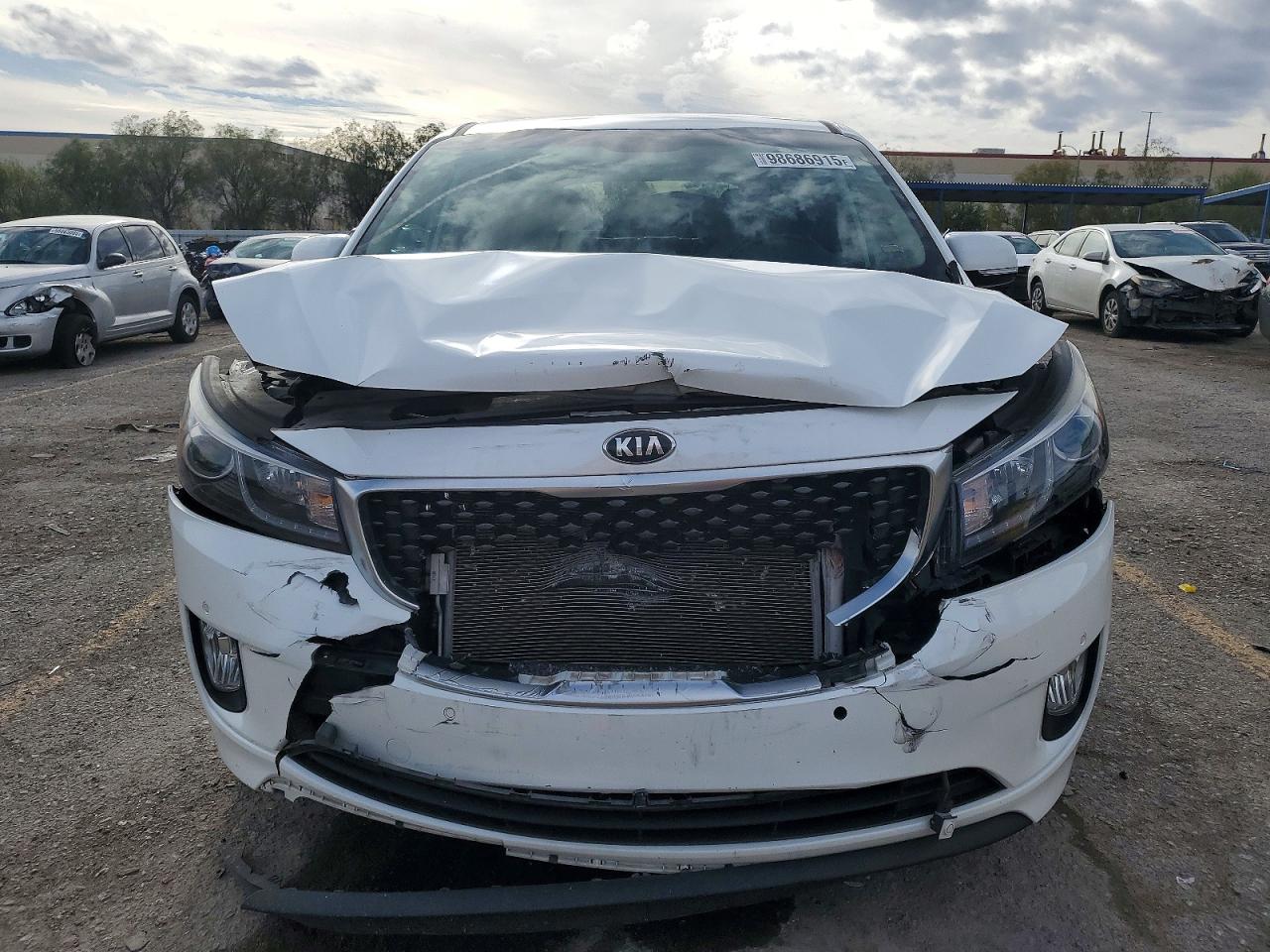 2018 KIA SEDONA EX photo 5