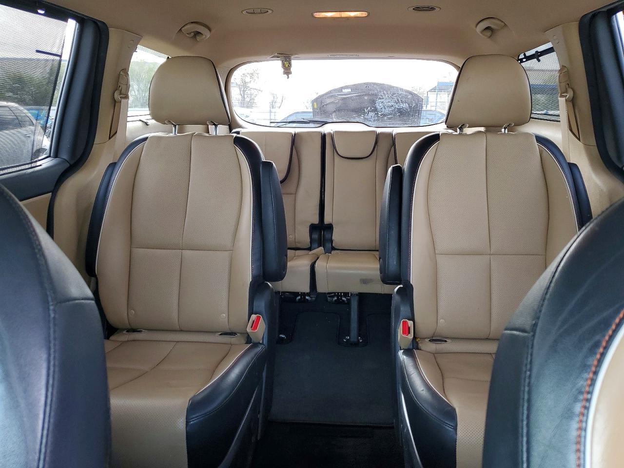 2018 KIA SEDONA EX photo 10