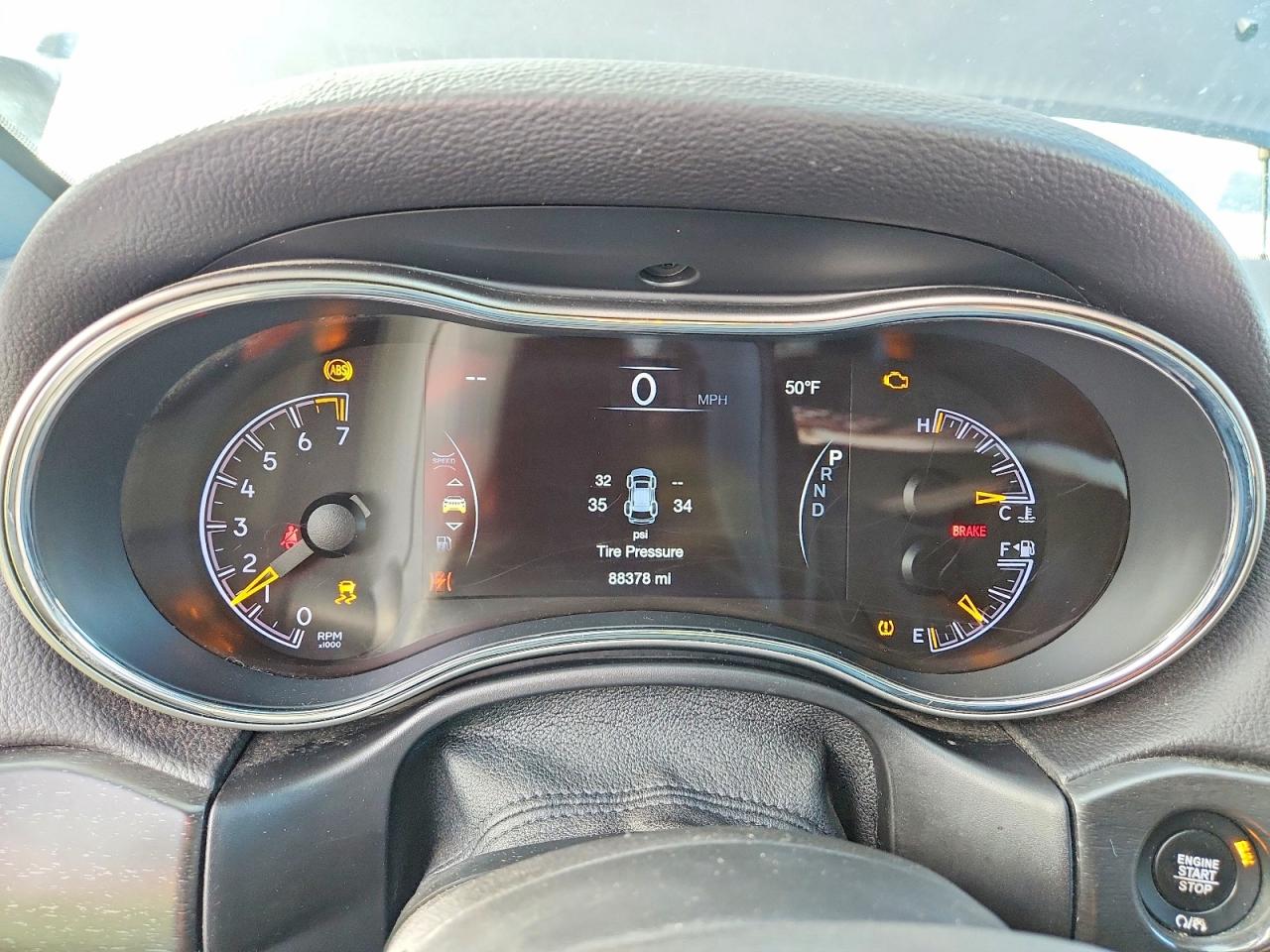 2018 JEEP GRAND CHEROKEE LAREDO photo 9
