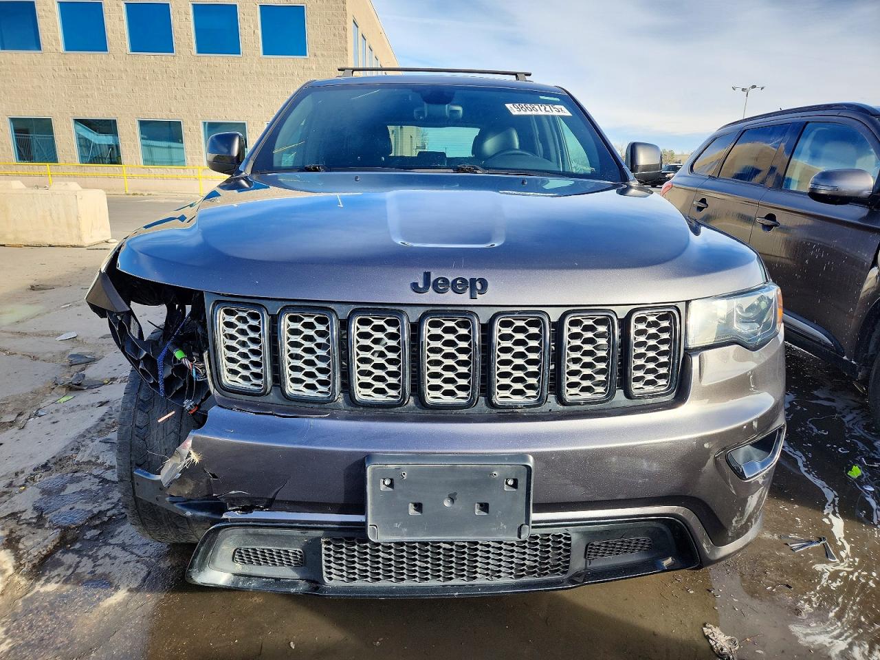 2018 JEEP GRAND CHEROKEE LAREDO photo 5