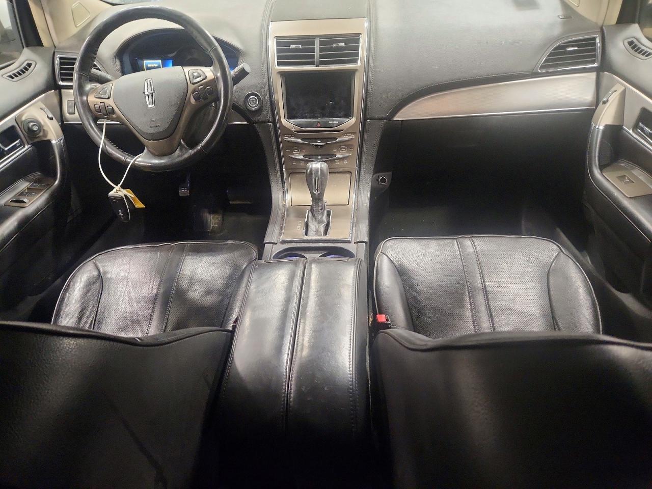 2011 LINCOLN MKX photo 8