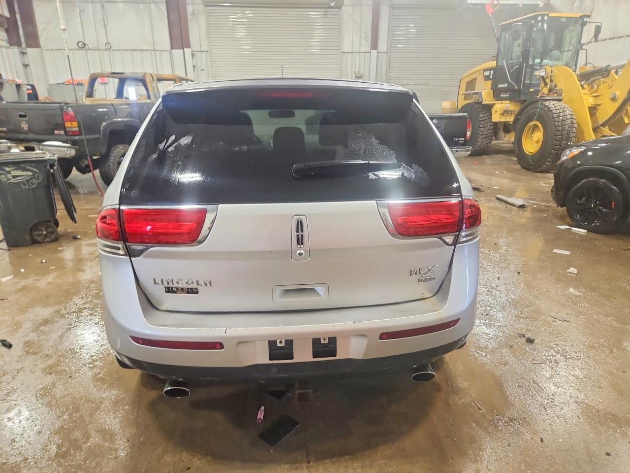 2011 LINCOLN MKX photo 6