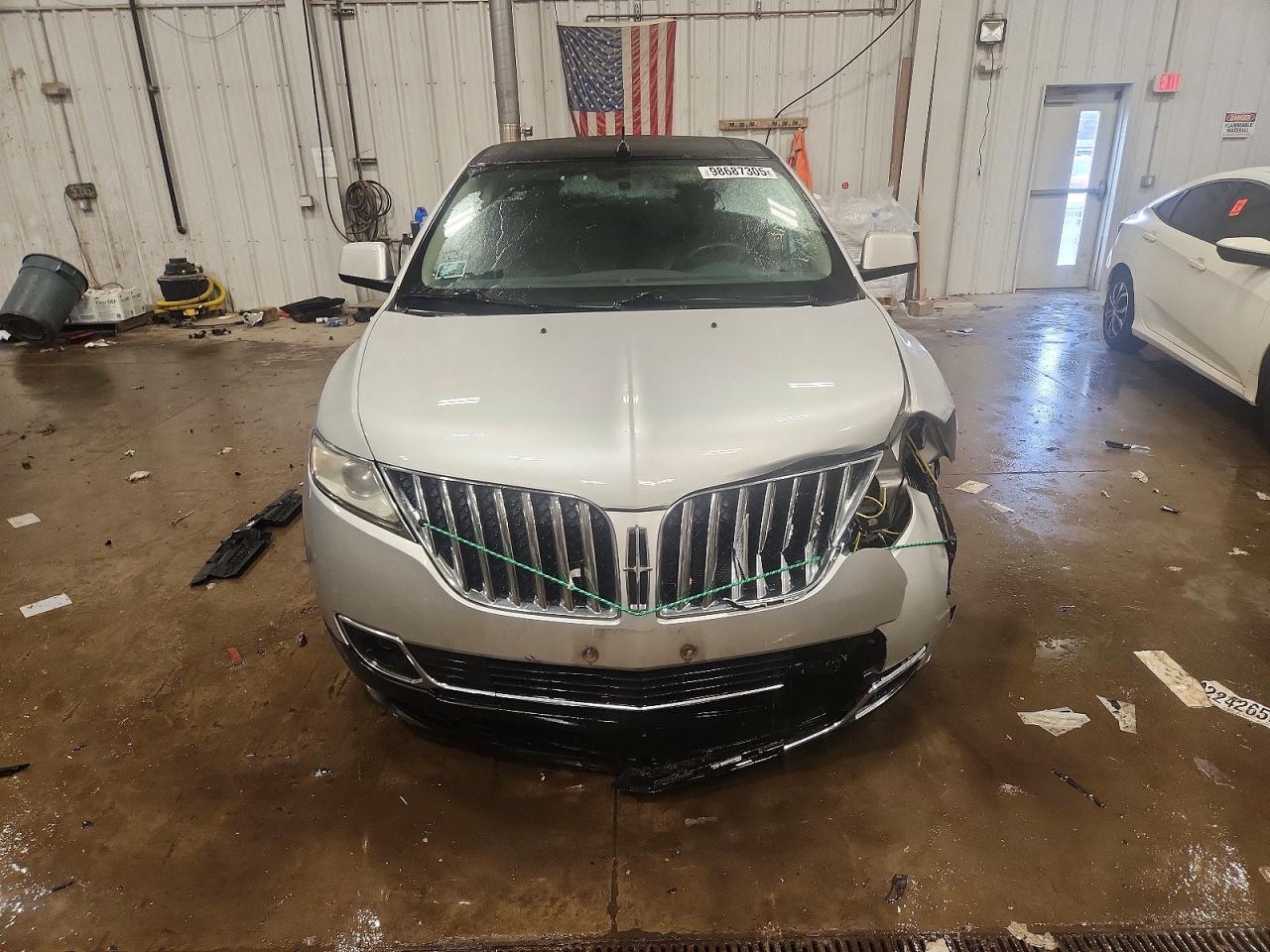 2011 LINCOLN MKX photo 5