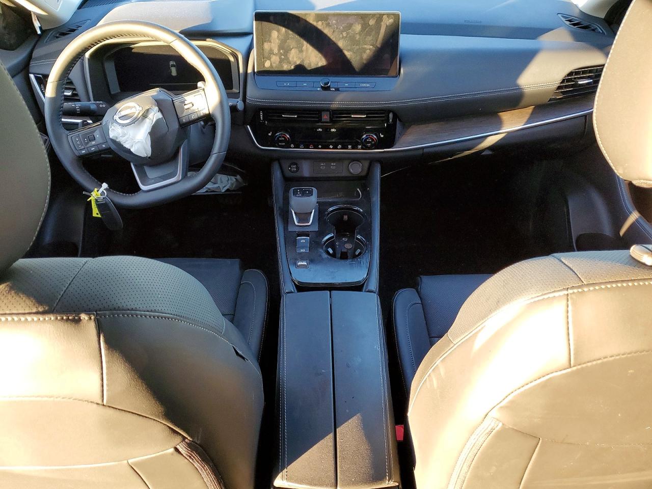 2025 NISSAN ROGUE PLATINUM photo 8