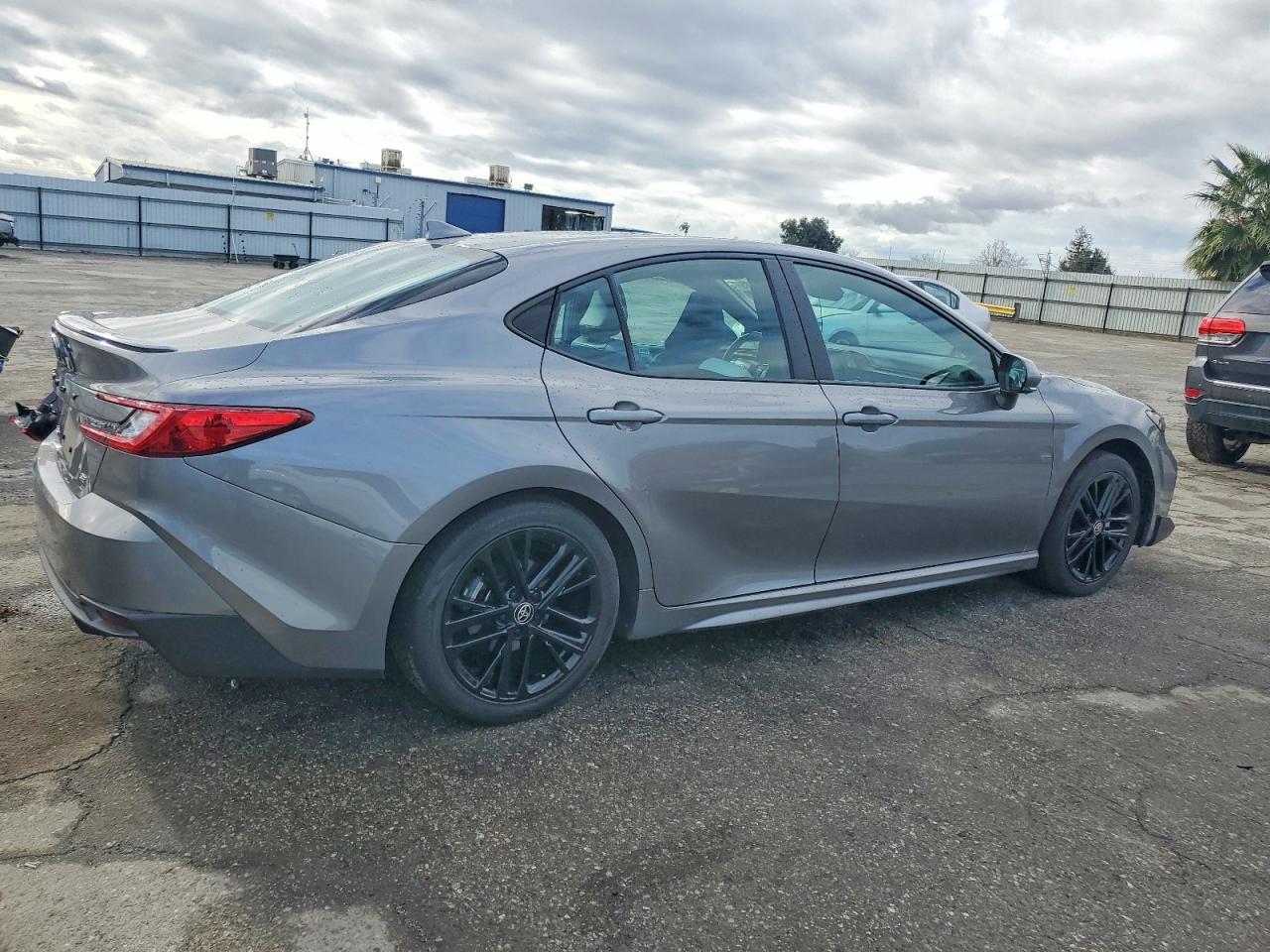 2025 TOYOTA CAMRY XSE photo 3