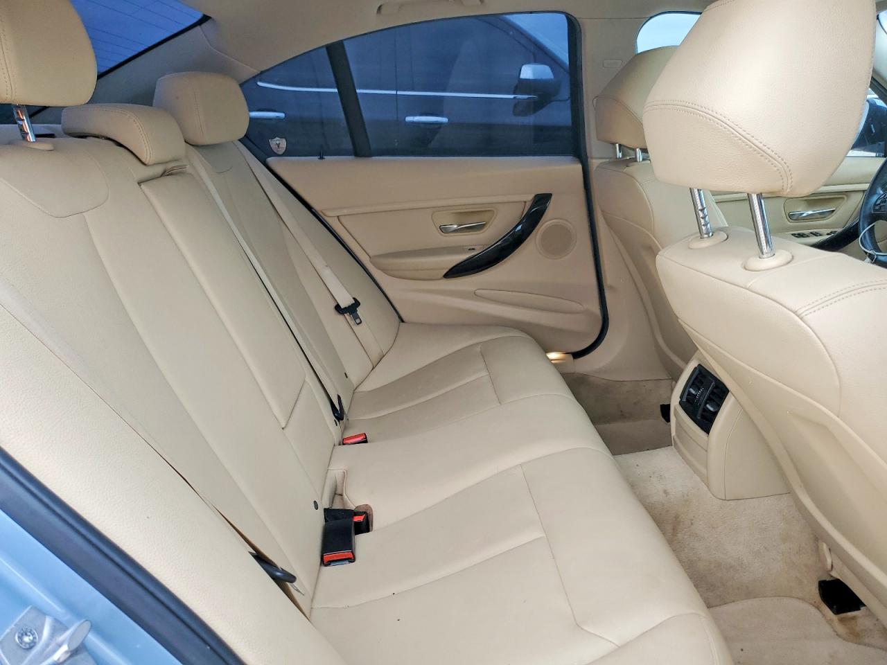 2015 BMW 320 I XDRIVE photo 10