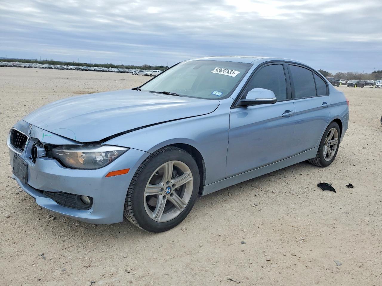 2015 BMW 320