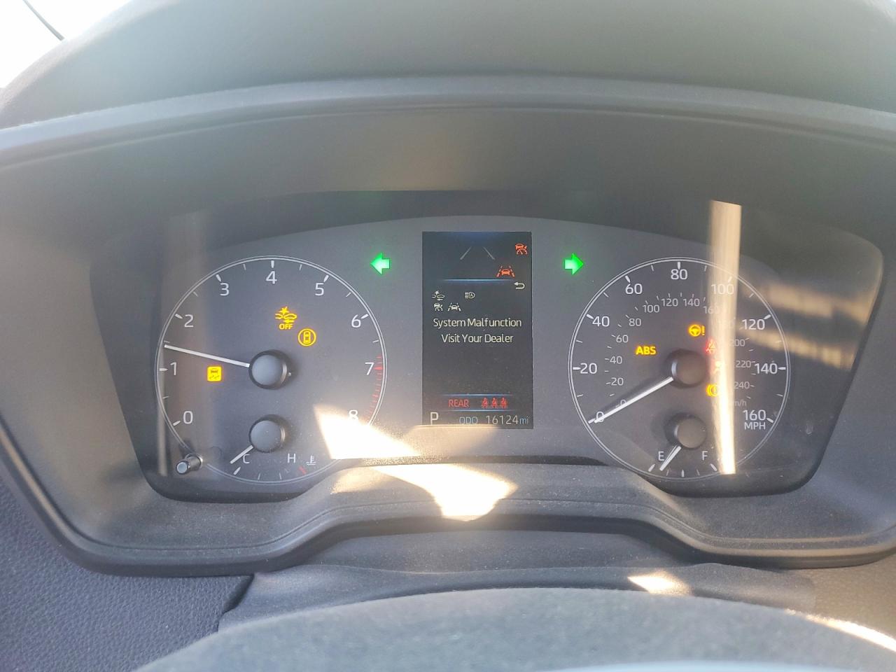2023 TOYOTA COROLLA LE photo 9