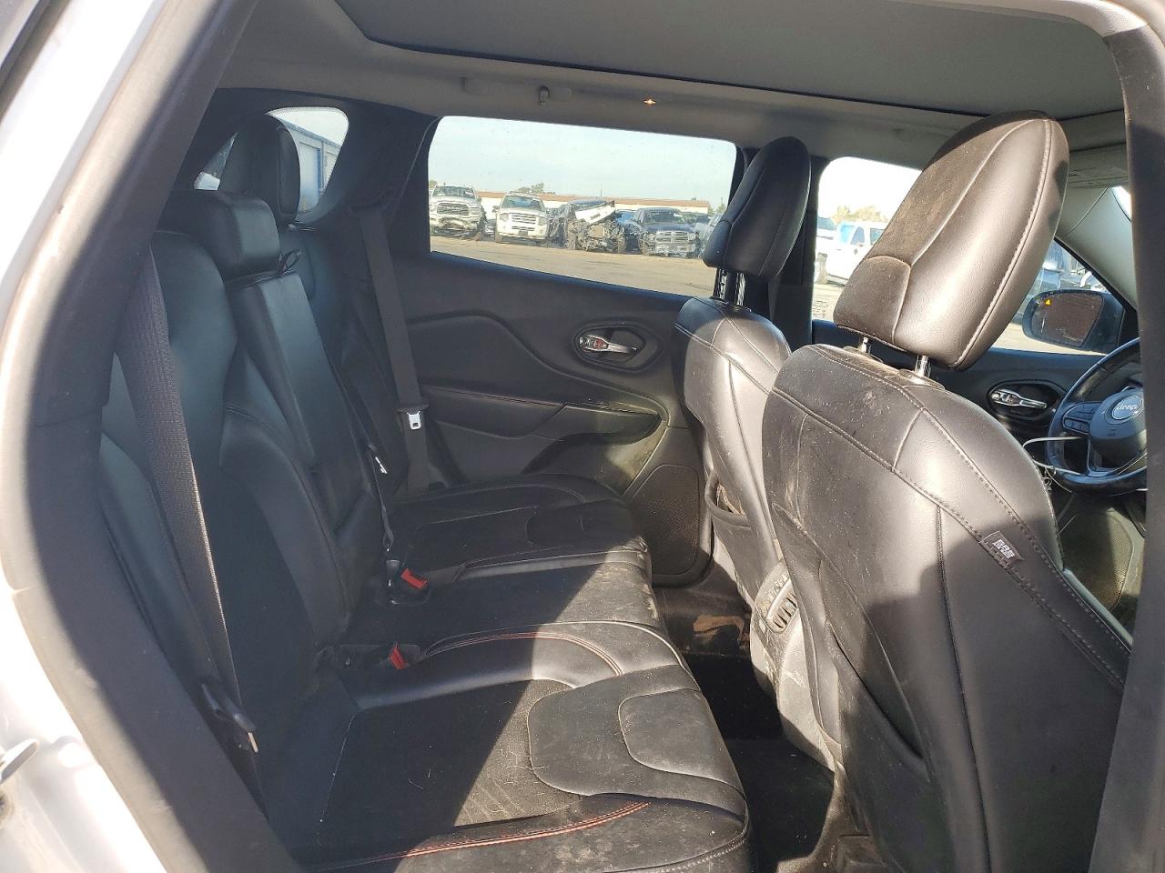 2021 JEEP CHEROKEE TRAILHAWK photo 10