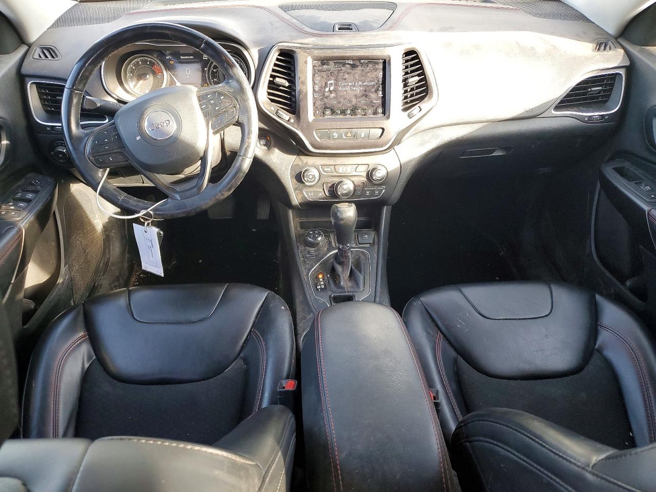 2021 JEEP CHEROKEE TRAILHAWK photo 8