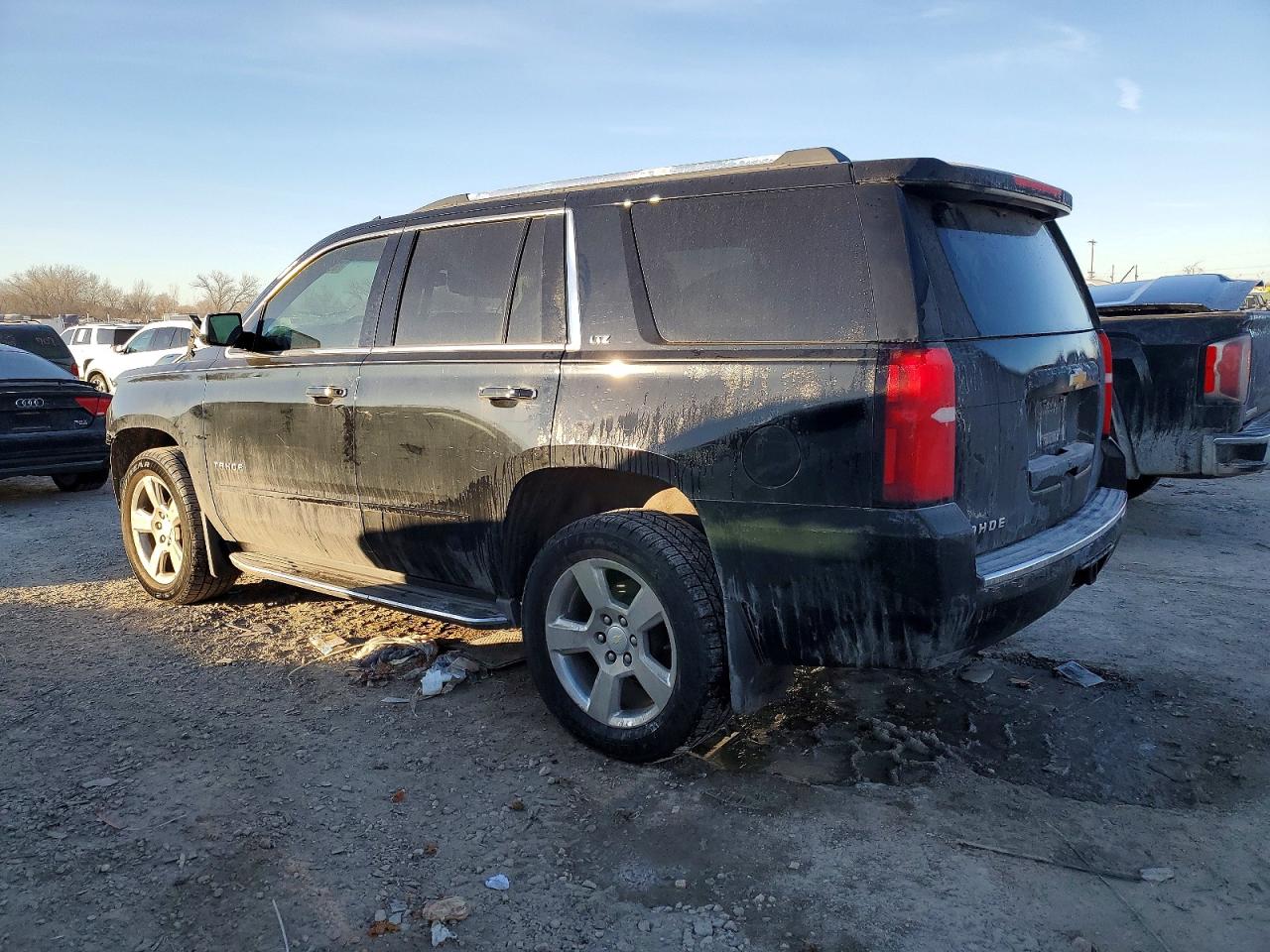2016 CHEVROLET TAHOE K1500 LTZ photo 2