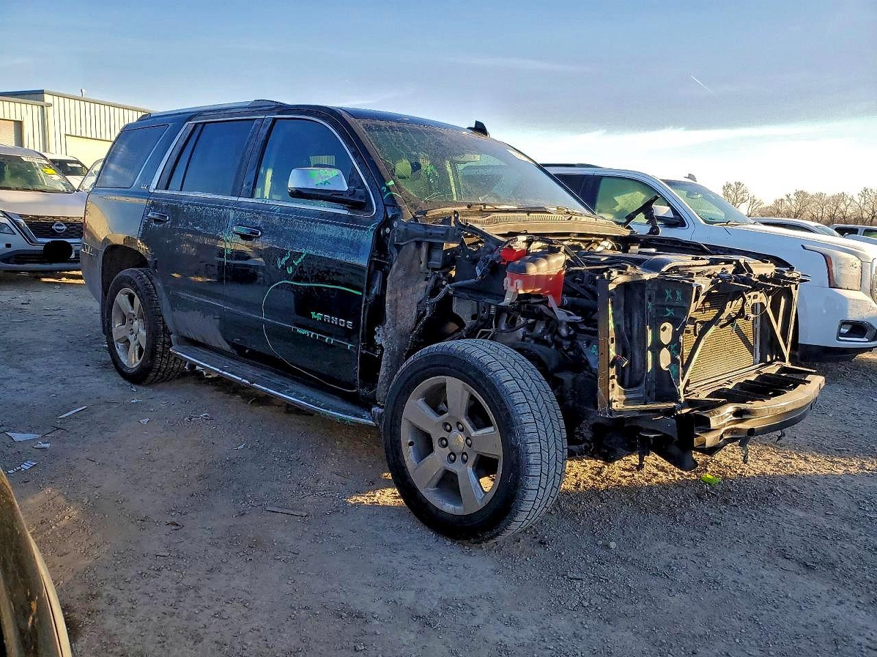 2016 CHEVROLET TAHOE K1500 LTZ photo 4