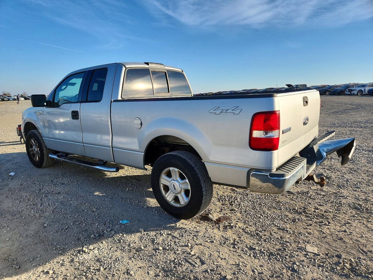 2004 FORD F150 photo 2